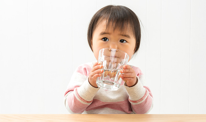 水を安全に美味しく飲むならウォーターサーバーがおすすめ