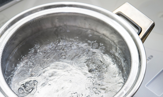 水道水を沸騰させると成分はどう変わる？