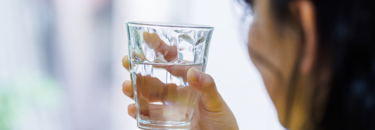 水が甘く感じるのはなぜ？水質や体調別の原因、正しい対処法を解説！