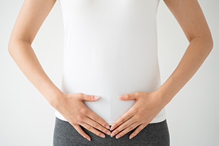 生理中は水分不足になりやすい?要因や正しい水分補給の方法を紹介