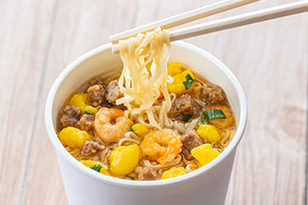 ウォーターサーバーのお湯でカップラーメンは作れる?注意点についても解説
